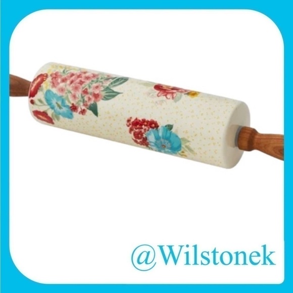 ❤️ - The Pioneer Woman Fancy Flourish Rolling Pin with Acacia Wood Handles - Picture 1 of 6